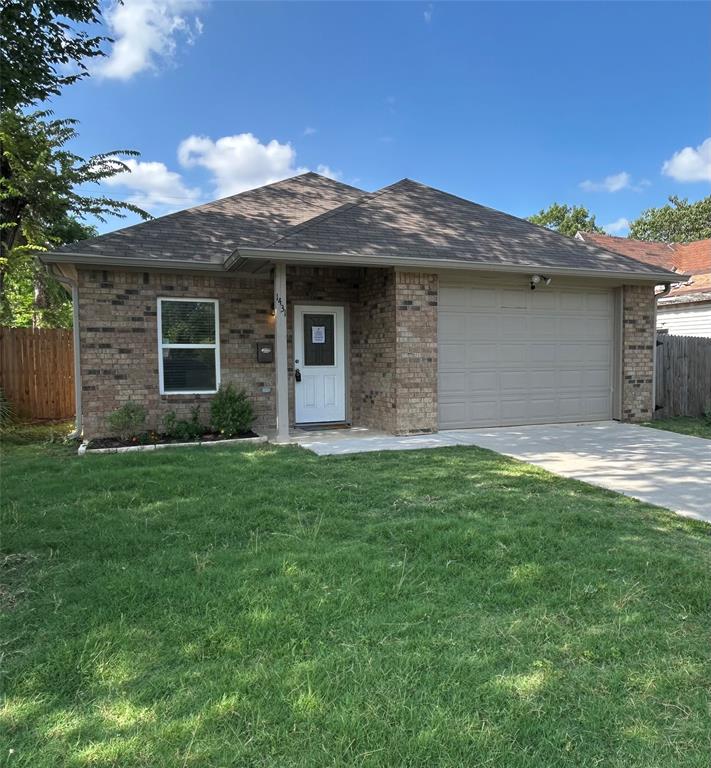 1431 E Maddox Avenue Property Photo 1