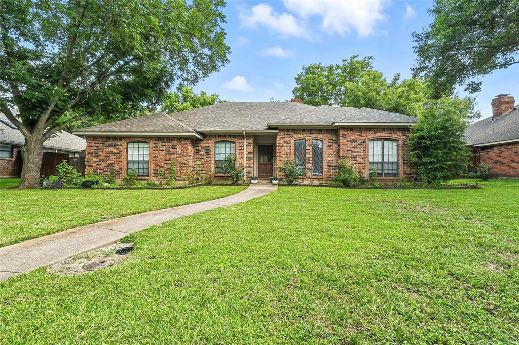 732 Heather Knoll Drive
