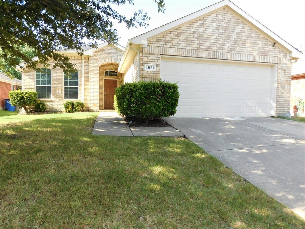 1921 Joe Pool Drive Property Photo 1
