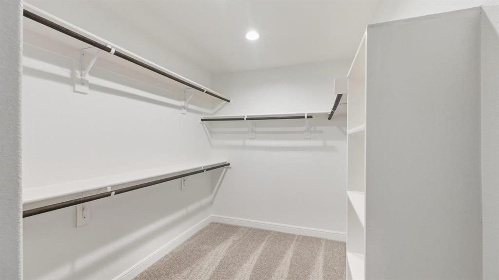 1913 Heritage Court Property Photo 9