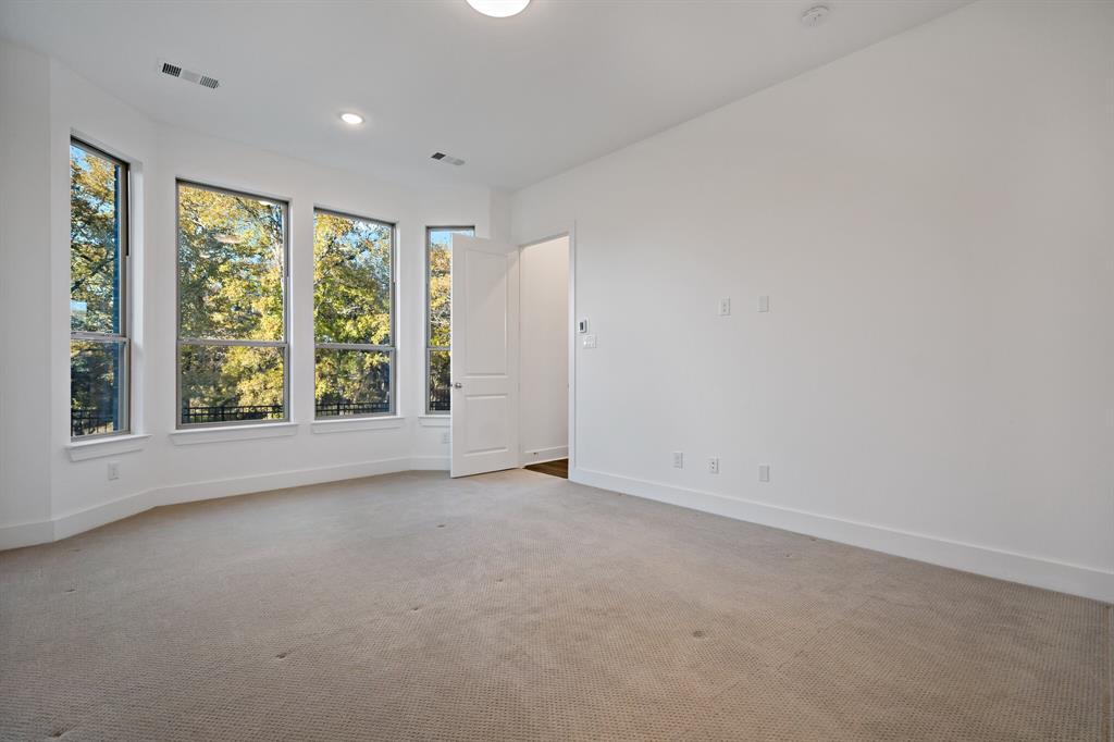 9525 Sunset Lane Property Photo 13