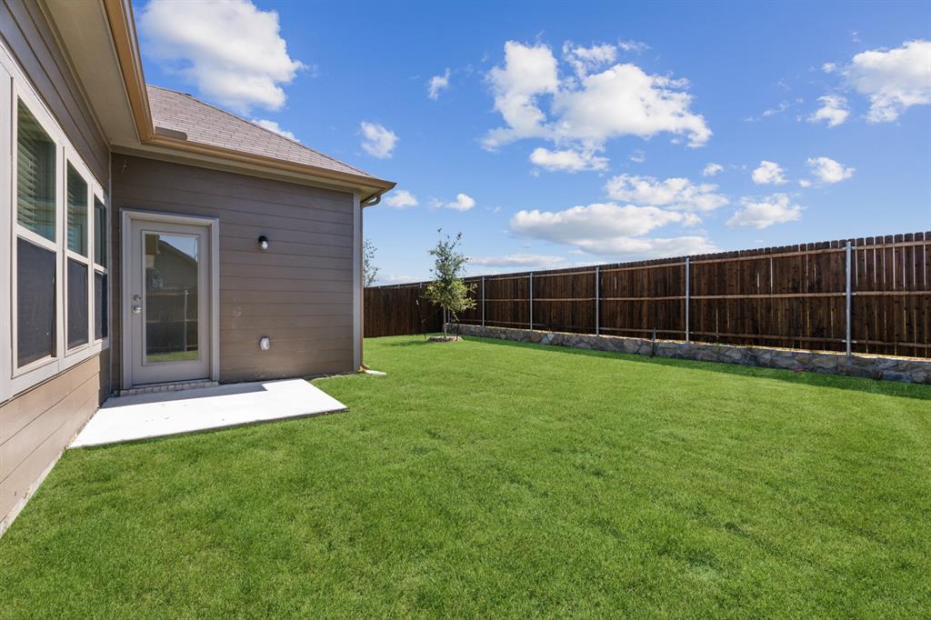 1941 Callington Way Property Photo 22