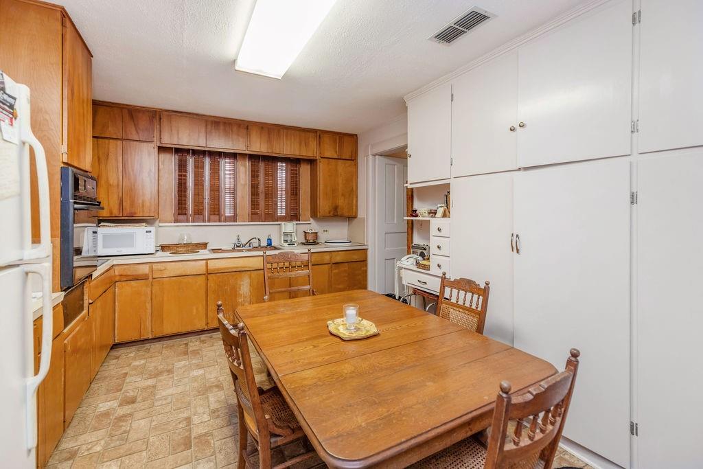 701 5th Street Property Photo 15