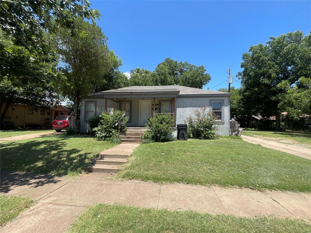 1718 8th Street Property Photo 1