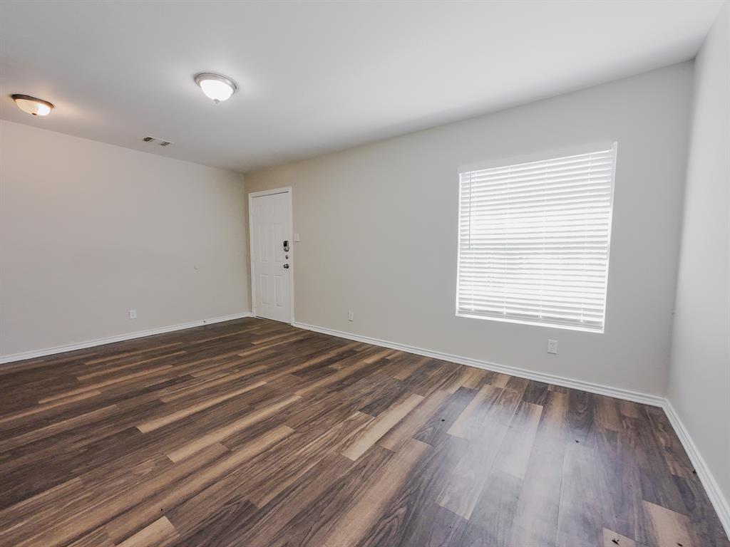 2461 Volga Avenue Property Photo 1
