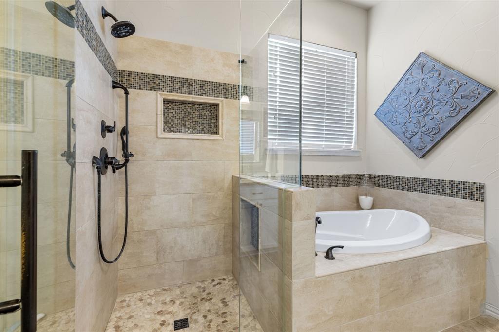 8444 Spectrum Drive Property Photo 18