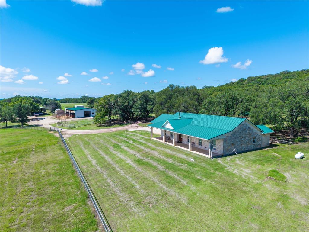 2305 County Road 436 Property Photo 1