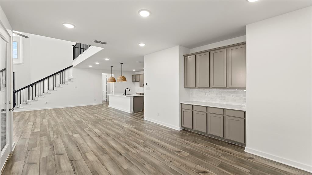 8752 Treeline Property Photo 3