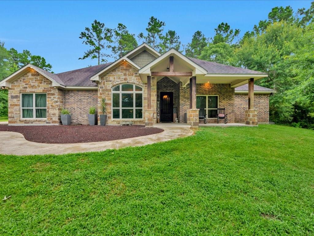 724 Westwood Loop Property Photo 1