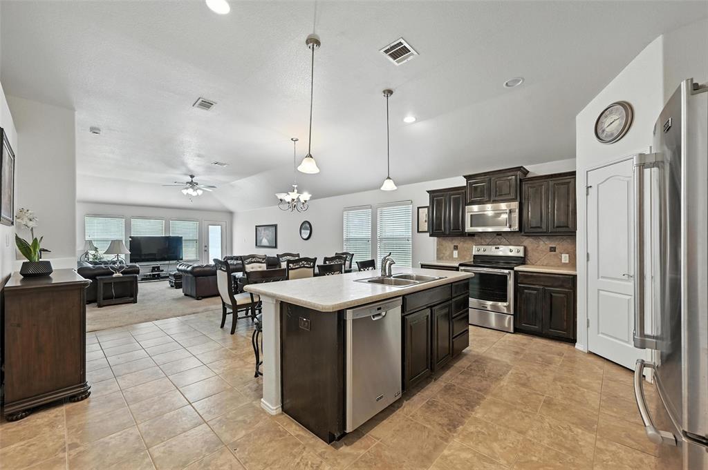 5509 Creek Hill Property Photo 1