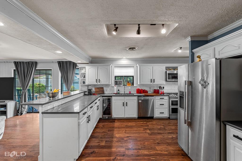 614 Pelican Place Property Photo 1