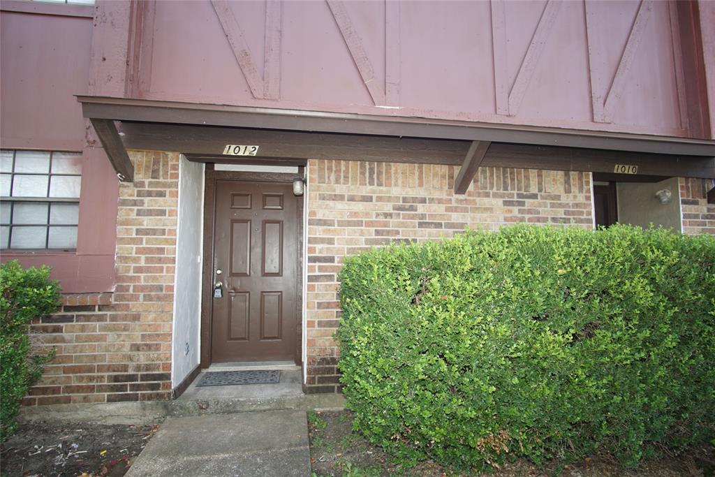1008 Southmoor Drive 1012 Property Photo 1