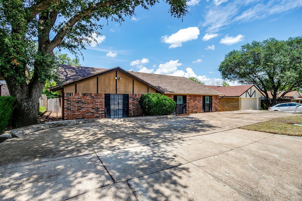 2862 Southpark Lane Property Photo 1