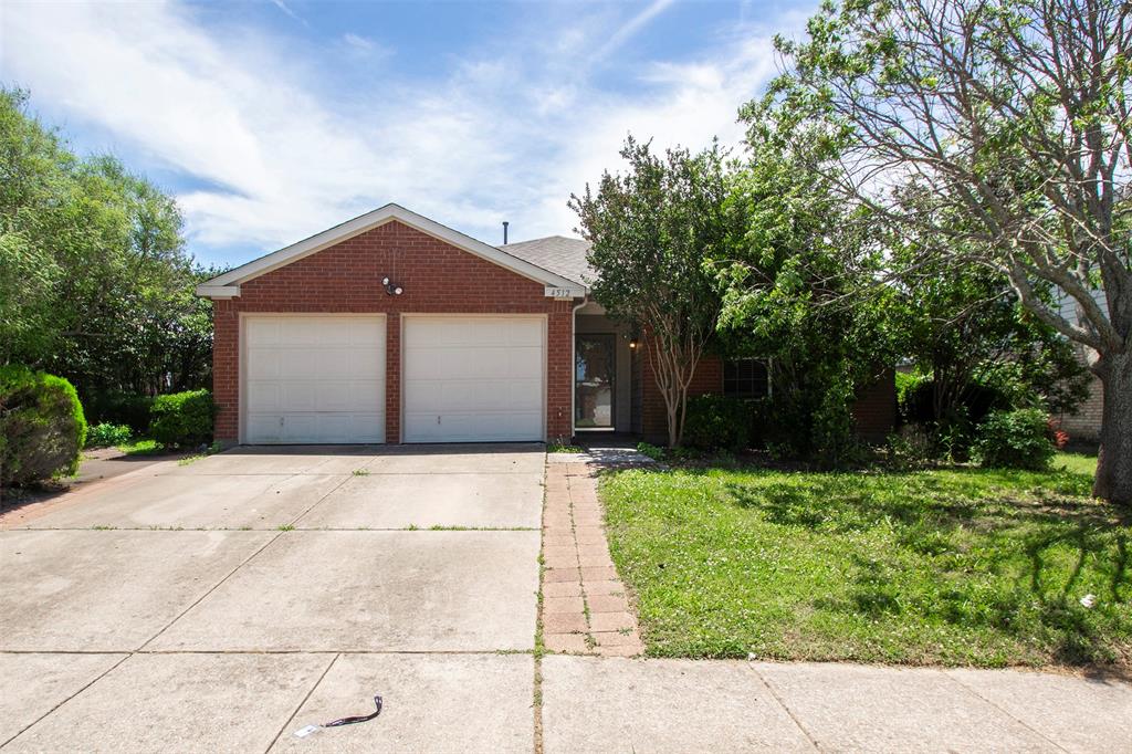 4512 Blue Jay Lane Property Photo 1