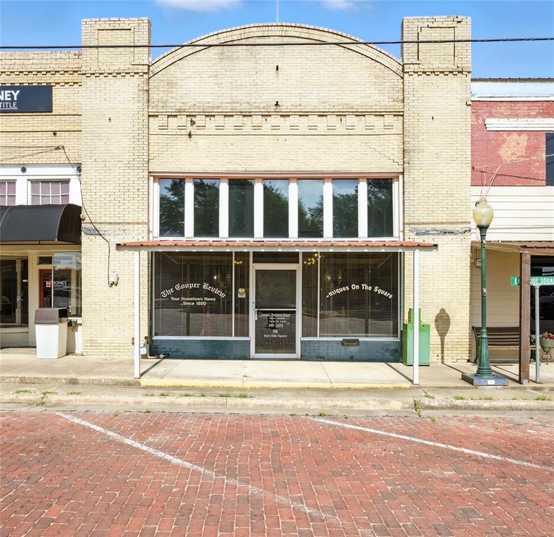 50 E Side Square Property Photo 1