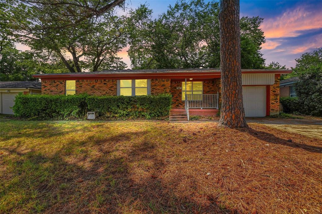 1221 Simpson Drive Property Photo 1