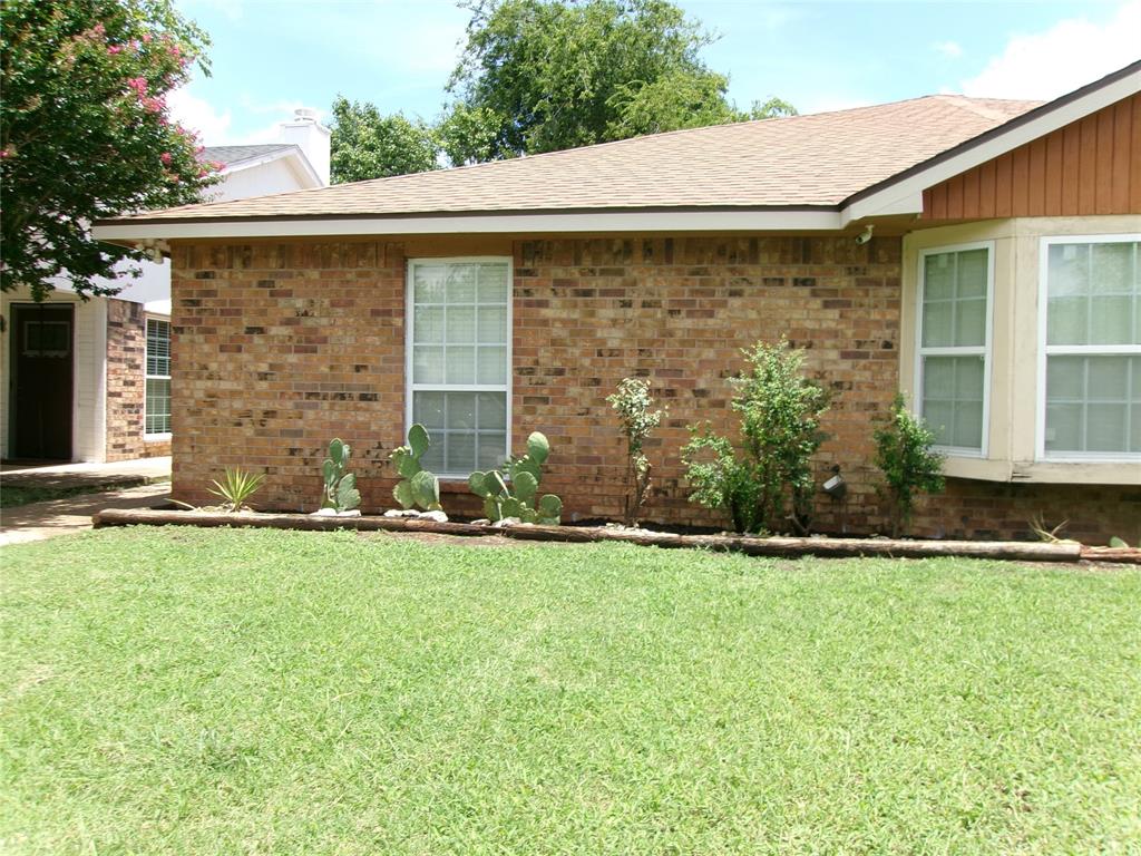 3015 Oak Ridge Place Property Photo 1