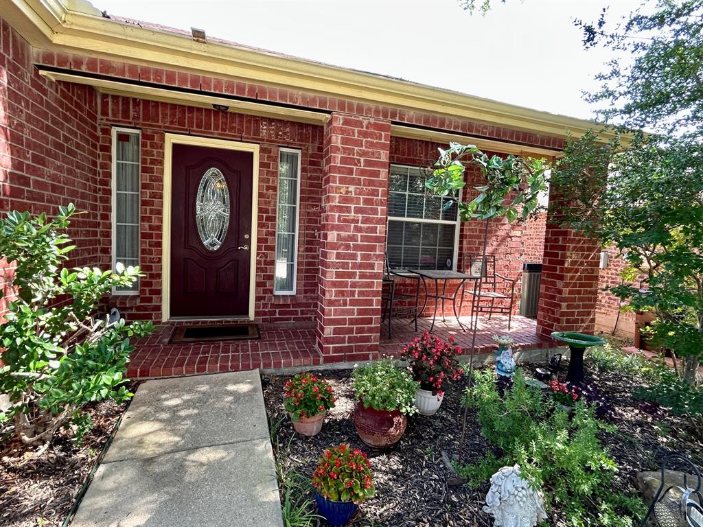 6013 Marsh Rail Drive Property Photo 1