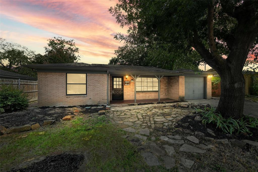 221 Worthy Street Property Photo 1