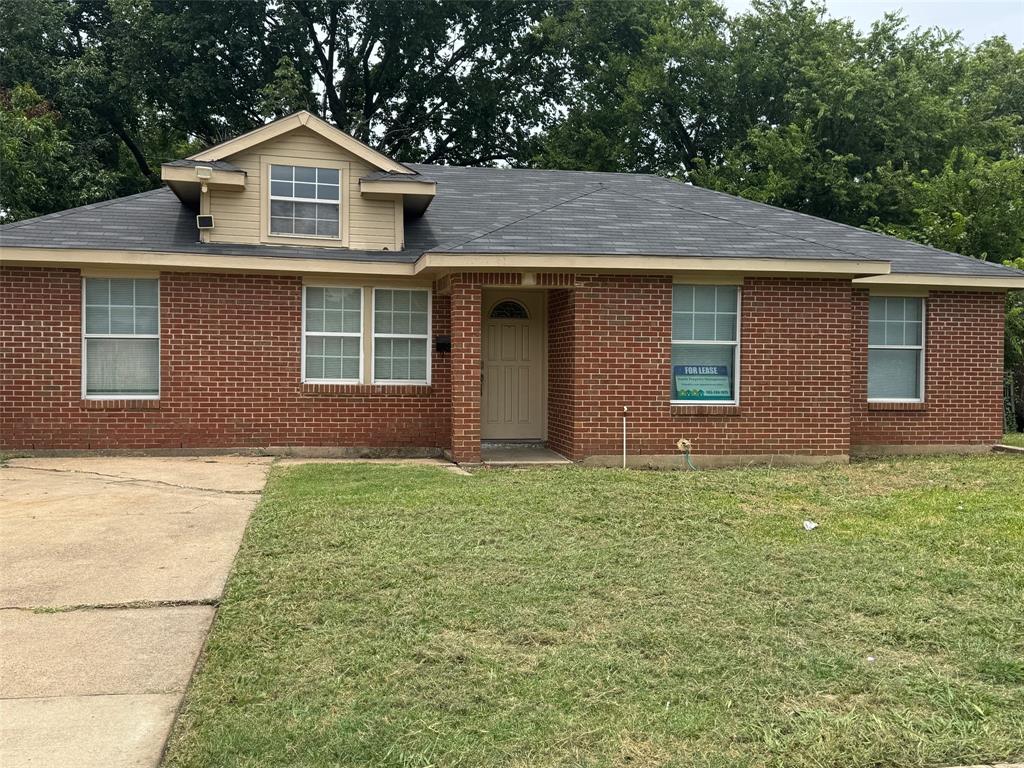 1607 Glynn Oaks Drive Property Photo 1