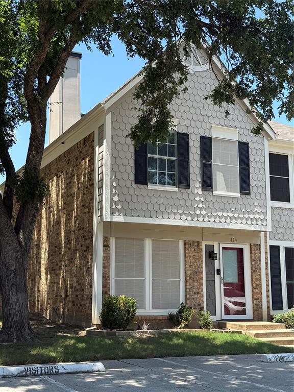 114 Churchill Lane