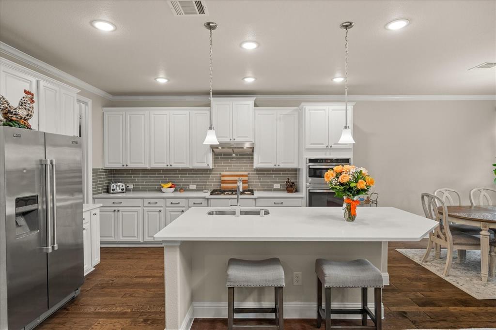 8242 Horsetail Court Property Photo 14