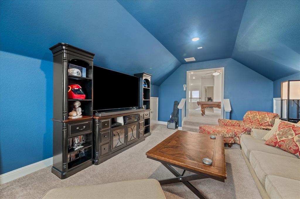 8242 Horsetail Court Property Photo 27