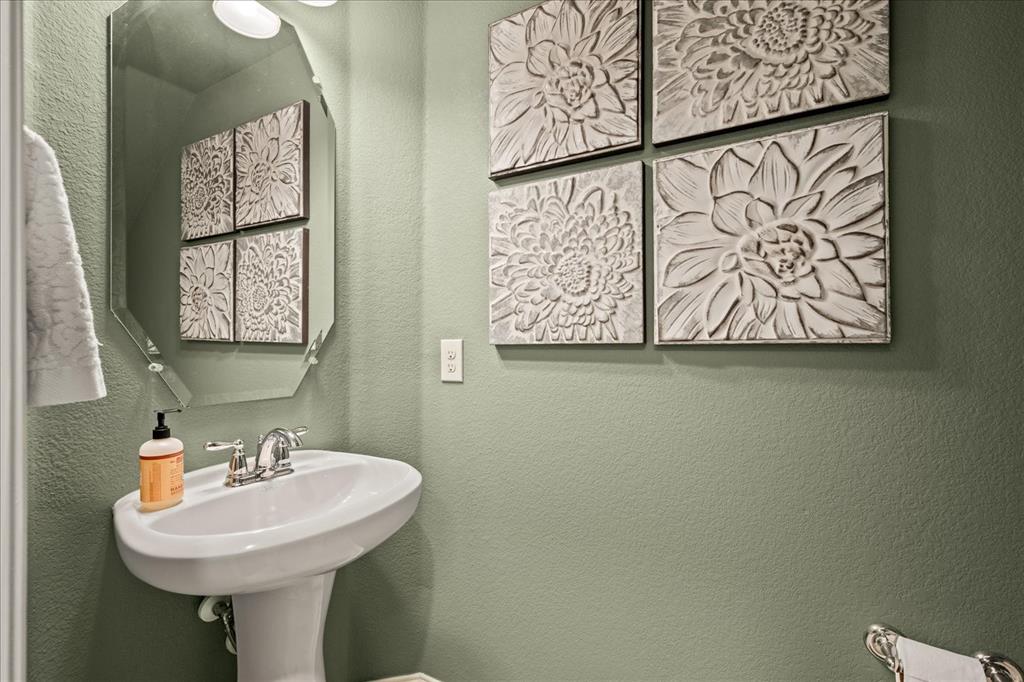 8242 Horsetail Court Property Photo 33