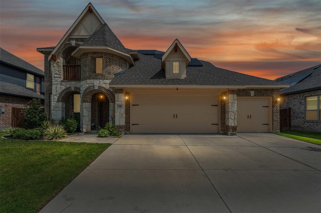 520 Ridgewater Trail Property Photo 3