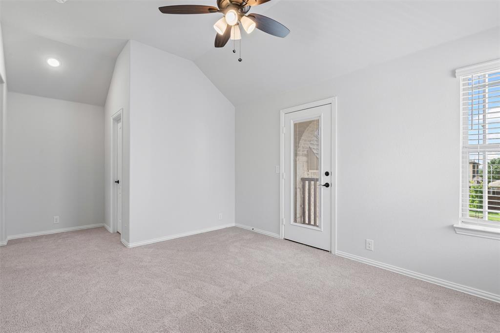 520 Ridgewater Trail Property Photo 24