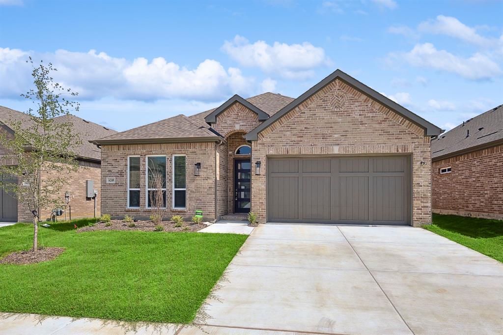 6249 White Creek Drive Property Photo 1