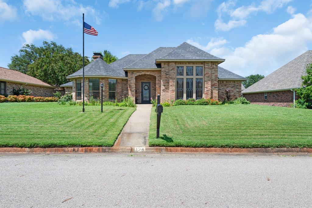 124 Cedar Springs Boulevard Property Photo 1