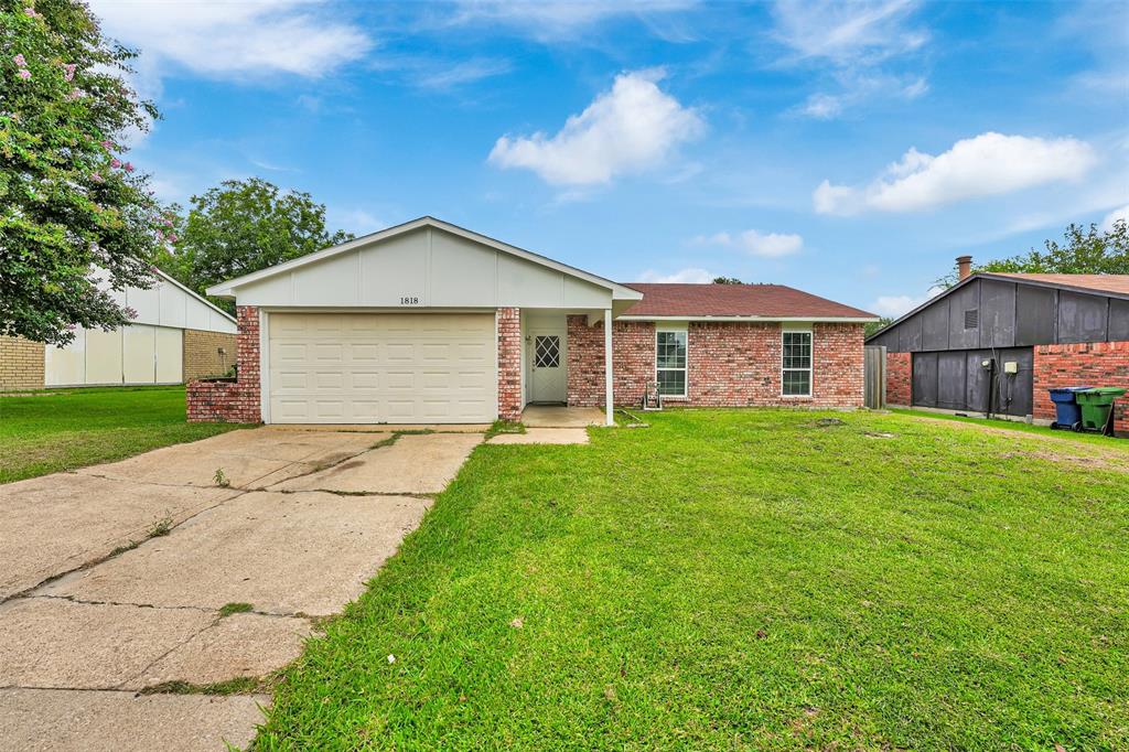 1818 Legend Drive Property Photo 1