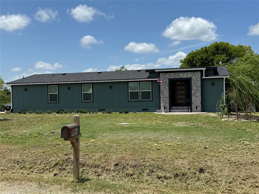 4868 County Road 2242 Property Photo 1