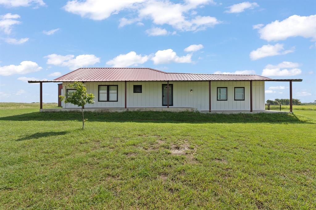 862 Fm 66 Property Photo 1
