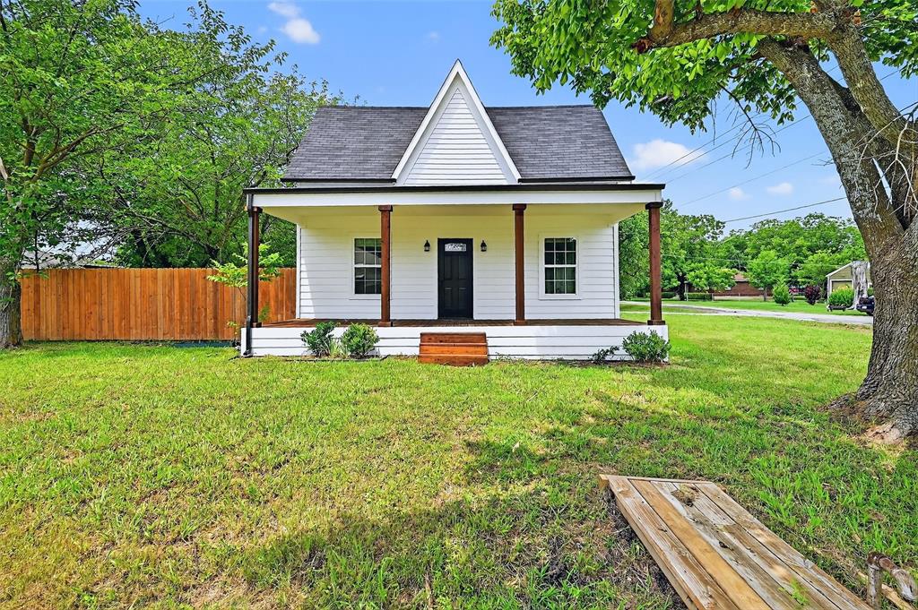 700 S Denny Street Property Photo 1