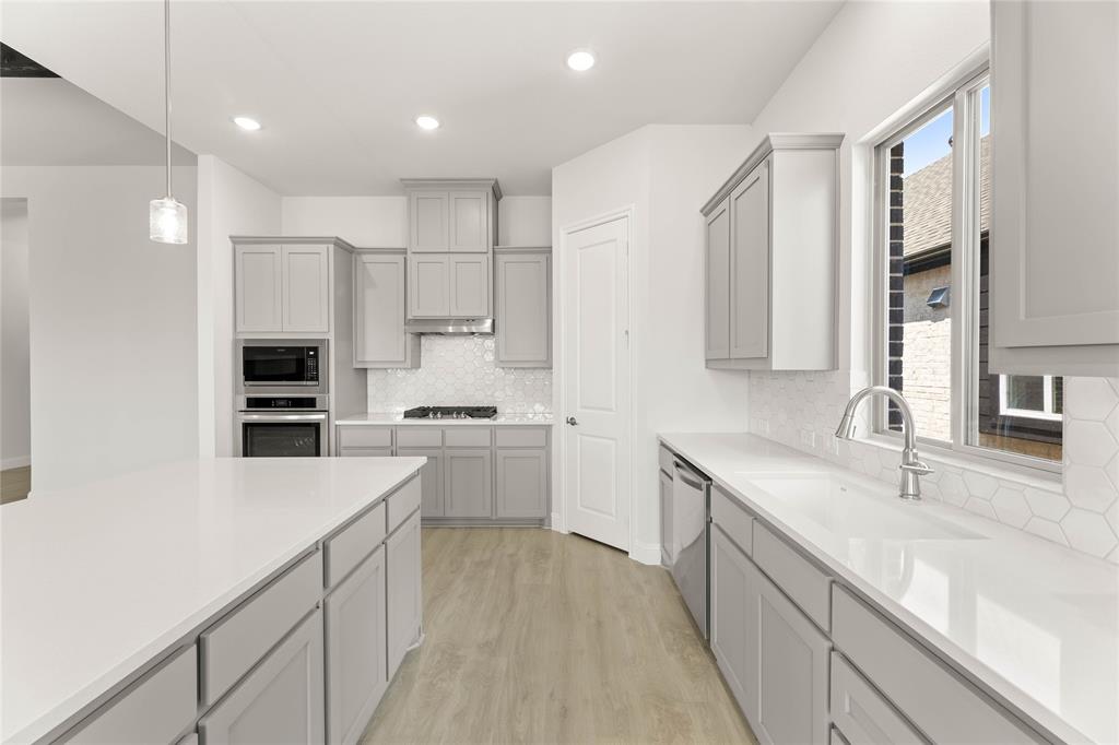 1019 Moss Grove Trail Property Photo 15