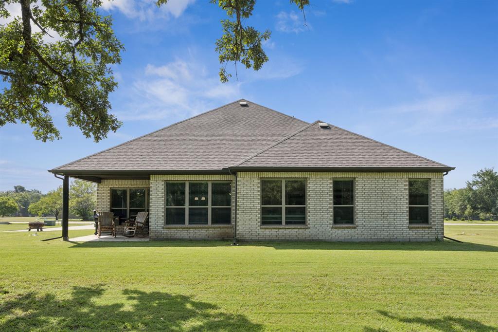 557 Buckthorn Drive Property Photo 32