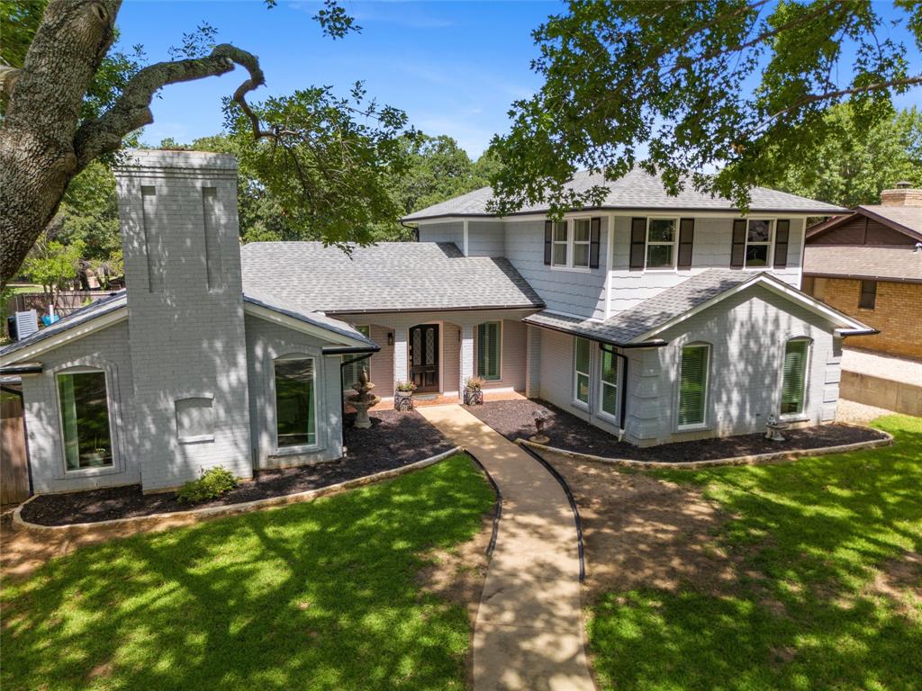 1 Whispering Vine Court Property Photo 1