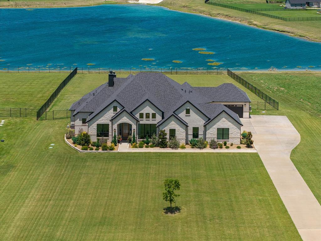 1470 Windpointe Drive Property Photo 1