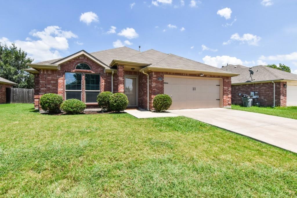 2105 Woodhaven Drive Property Photo 1