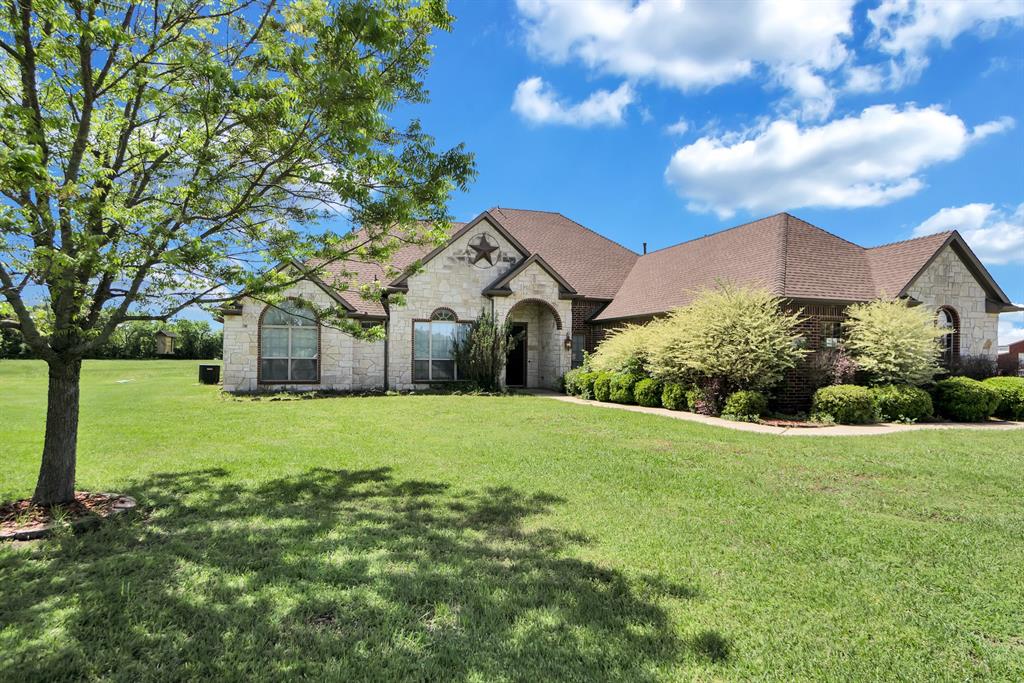 8176 County Road 2419 Property Photo 1
