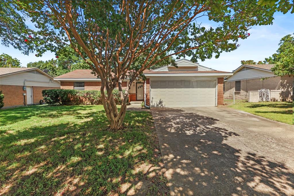 323 Dogwood Drive Property Photo 1