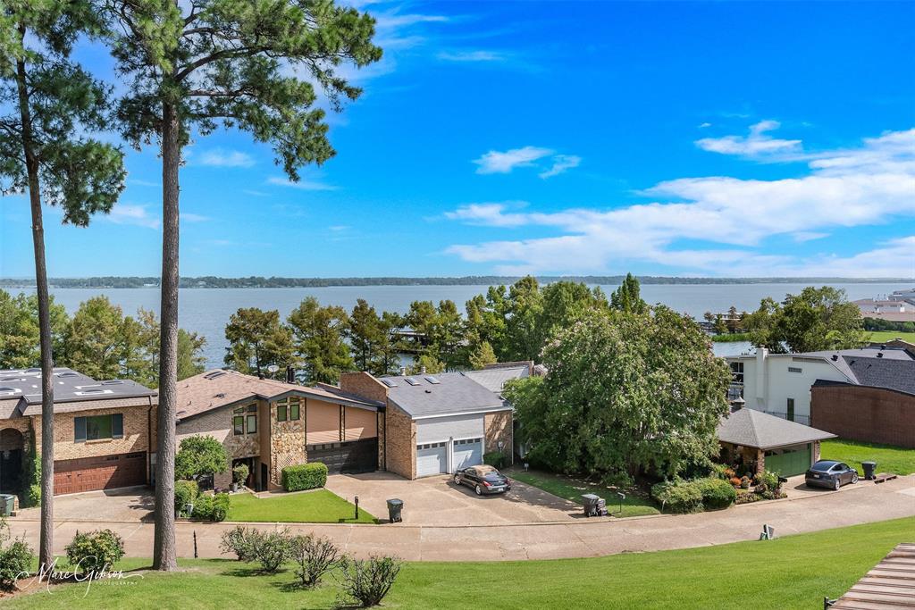 5713 S Lakeshore Drive Property Photo 1