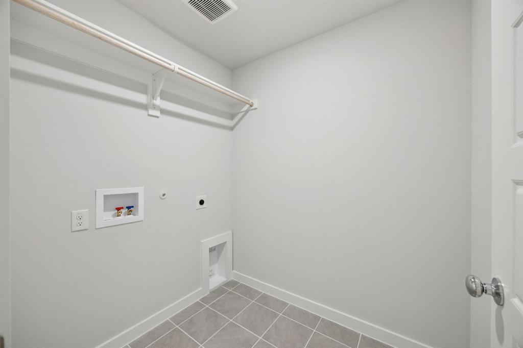 9309 Wild West Way Property Photo 18