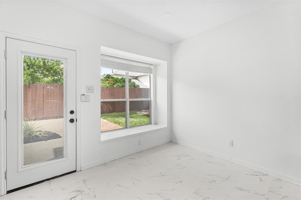 4709 Thorntree Drive Property Photo 18