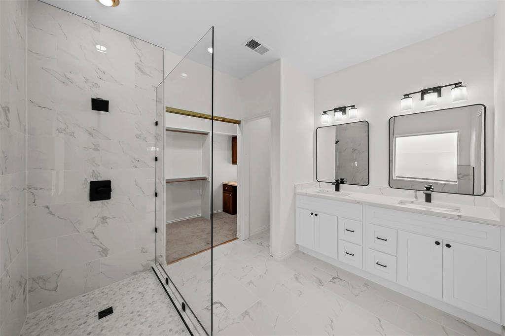 4709 Thorntree Drive Property Photo 24