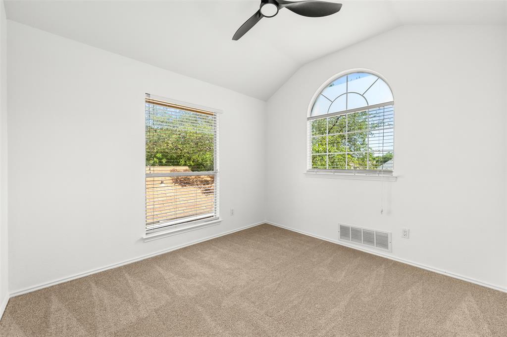 4709 Thorntree Drive Property Photo 26
