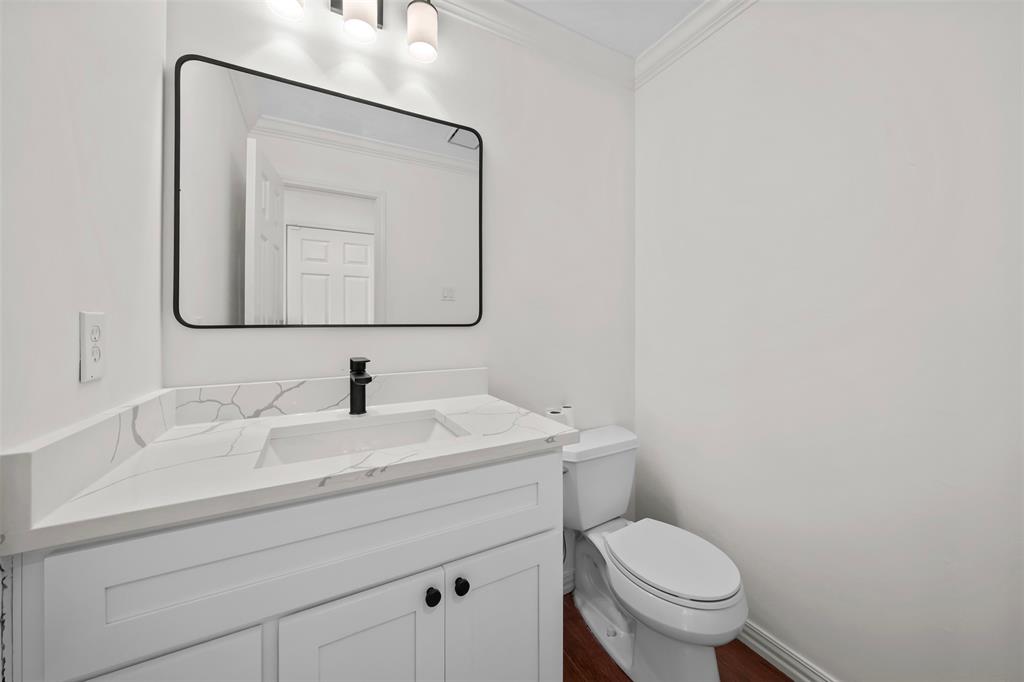 4709 Thorntree Drive Property Photo 28