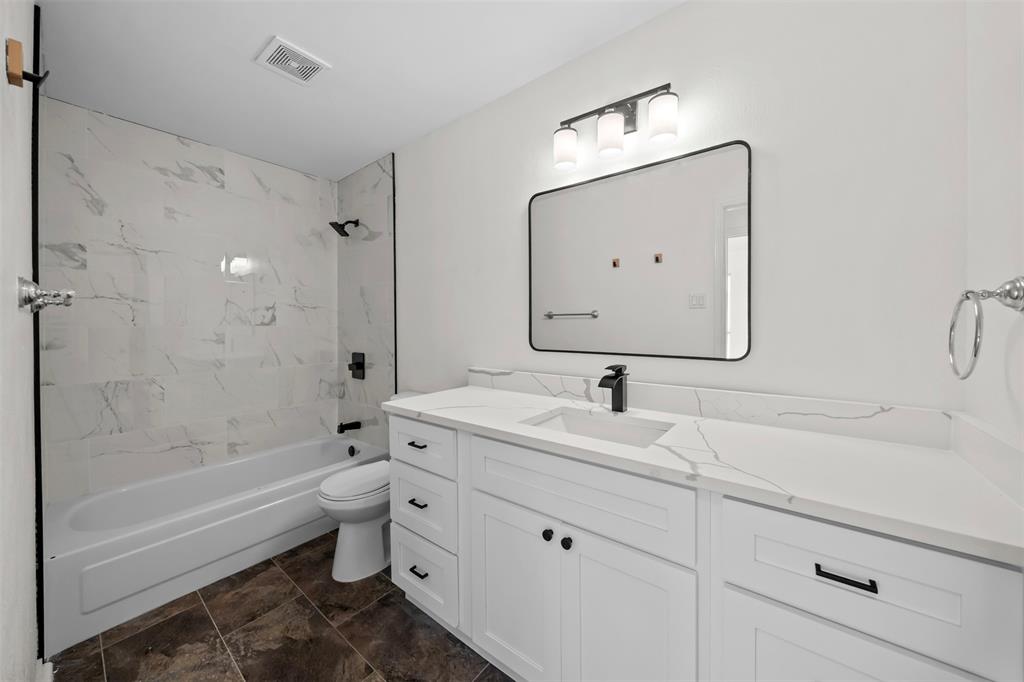 4709 Thorntree Drive Property Photo 32